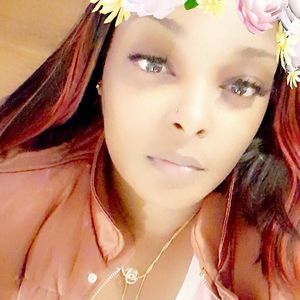 Meet your Posher, Ebony